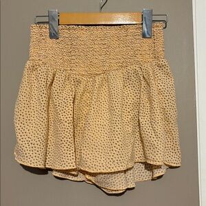 Aerie dotted flowy shorts with shirred waist and ruffle top